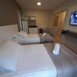 Caravaggio Praia Hotel